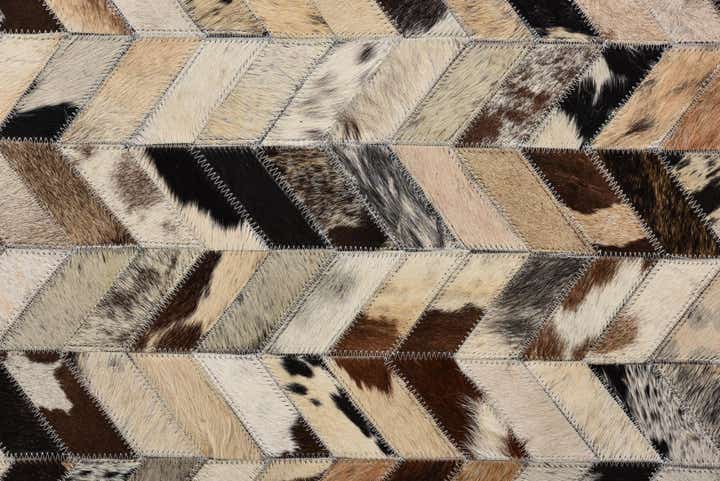 5' 2 x 8' Cowhide Leather Rug