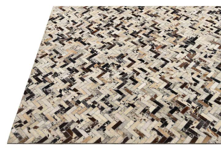 5' x 7' 10 Cowhide Leather Rug
