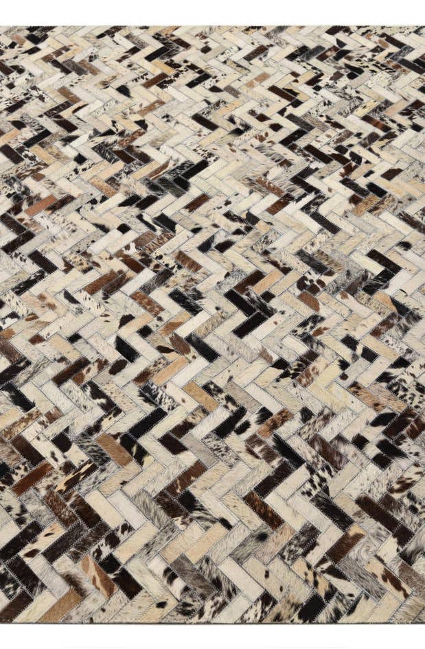 Detail image of 5' x 7' 10 Cowhide Leather Rug