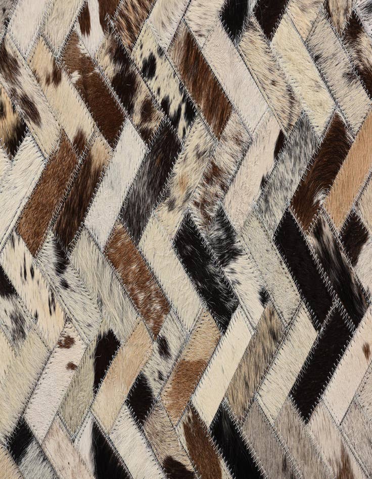 Detail image of 5' x 7' 10 Cowhide Leather Rug