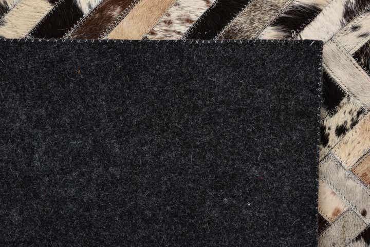 5' x 7' 10 Cowhide Leather Rug