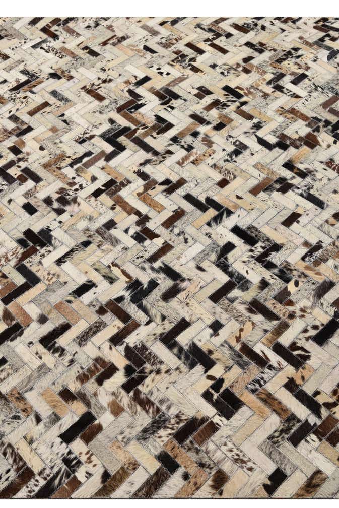 5' x 7' 10 Cowhide Leather Rug