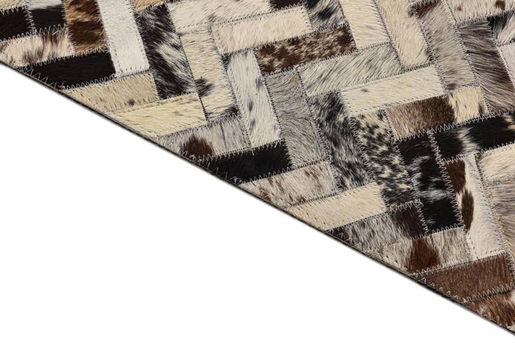 Detail image of 5' x 7' 10 Cowhide Leather Rug