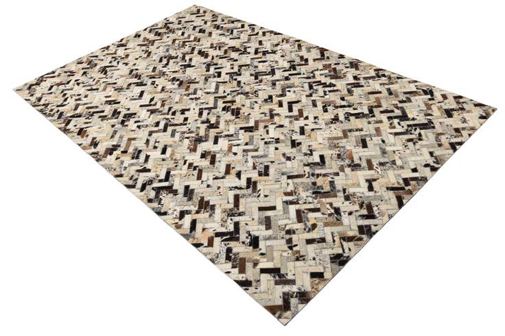 Detail image of 5' x 7' 10 Cowhide Leather Rug