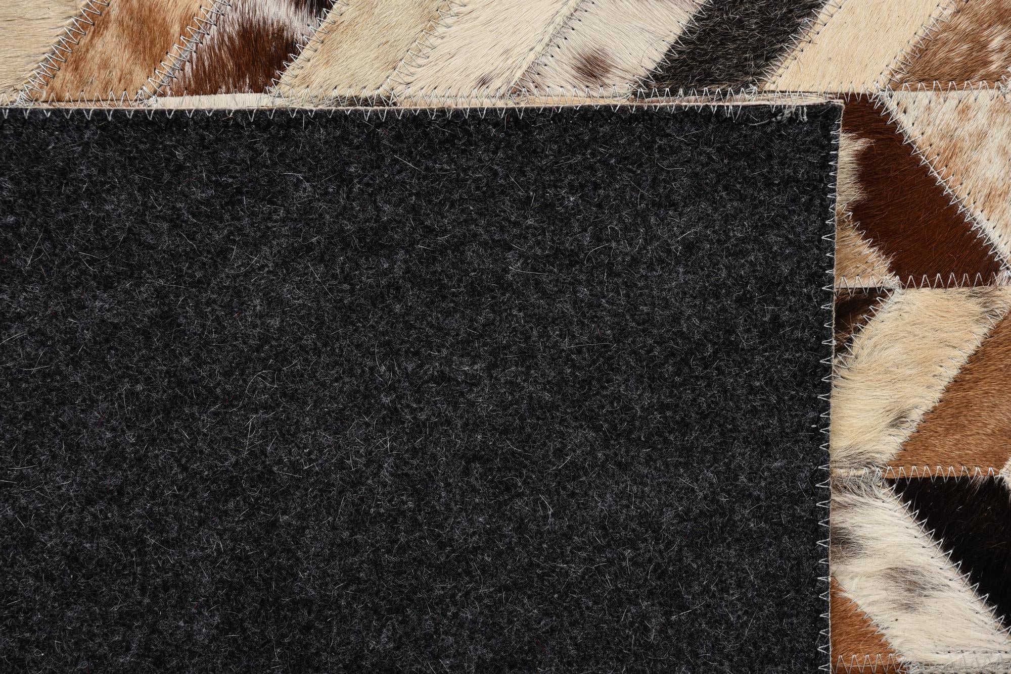 5' 2 x 8' Cowhide Leather Rug
