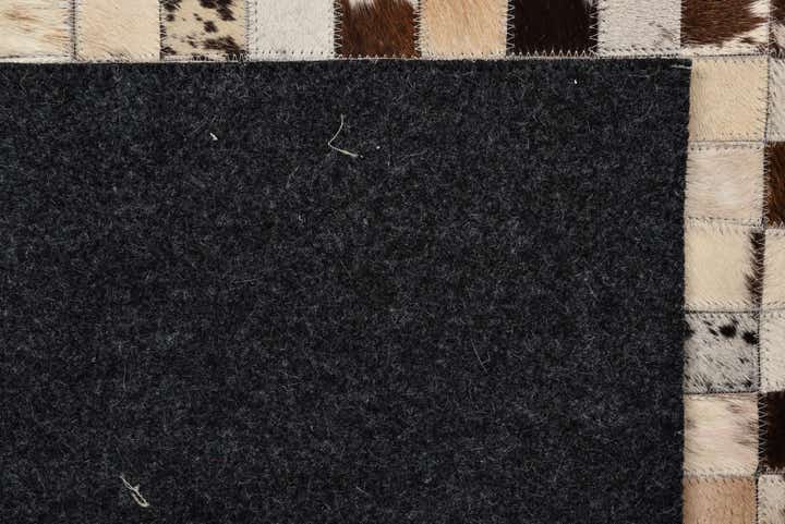 5' 2 x 8' Cowhide Leather Rug