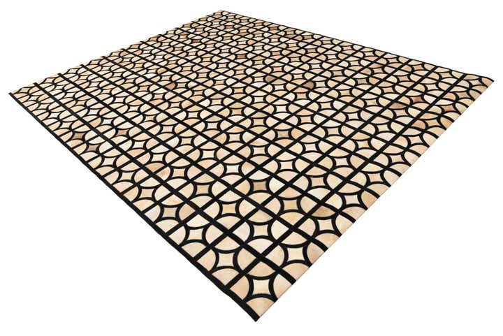 8' 2 x 10' Cowhide Leather Rug