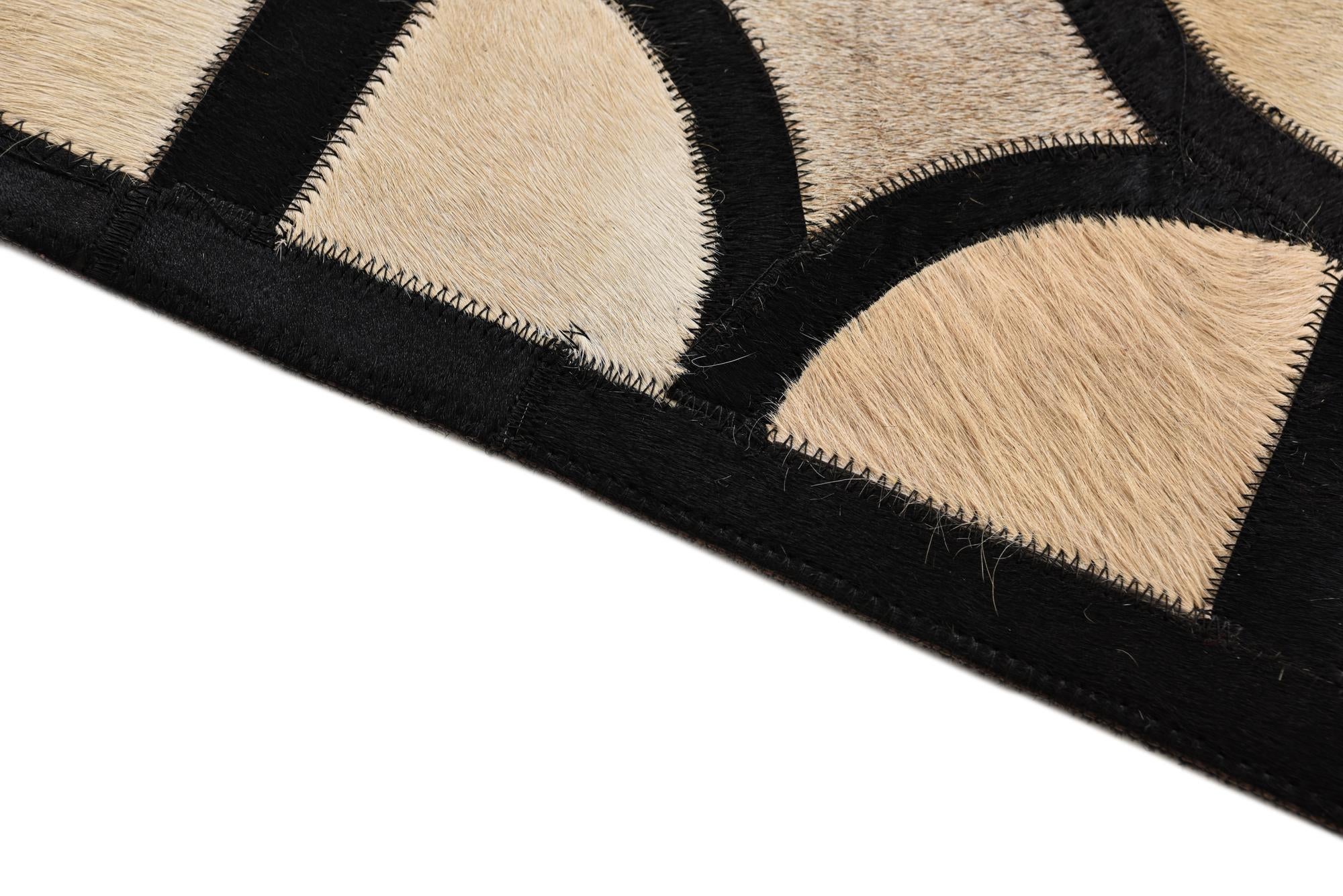 8' 2 x 10' Cowhide Leather Rug