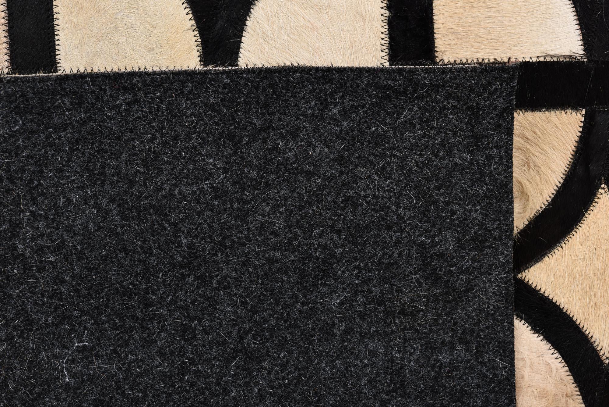 8' 2 x 10' Cowhide Leather Rug