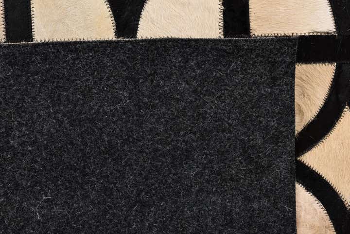 8' 2 x 10' Cowhide Leather Rug