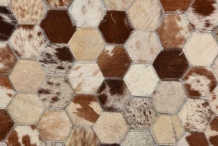 8' 1 x 10' Cowhide Leather Rug