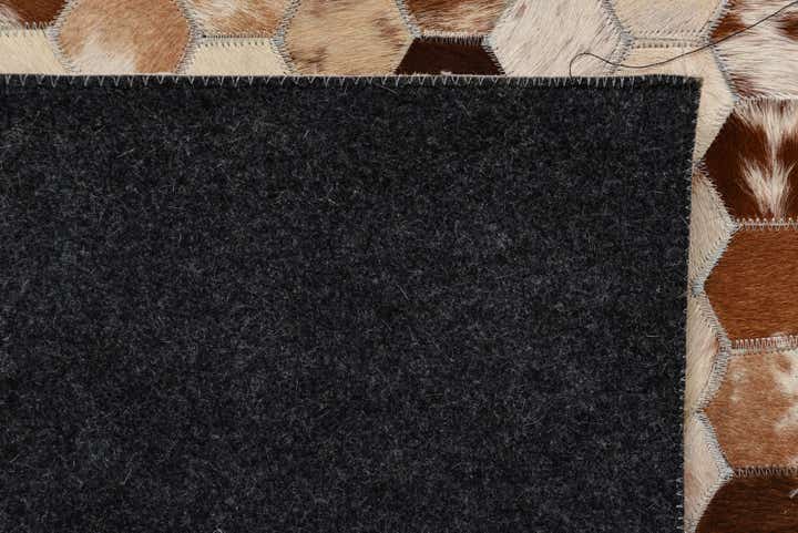 8' 1 x 10' Cowhide Leather Rug