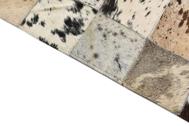 8' x 9' 10 Cowhide Leather Rug