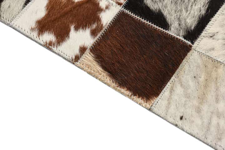 8' x 9' 10 Cowhide Leather Rug