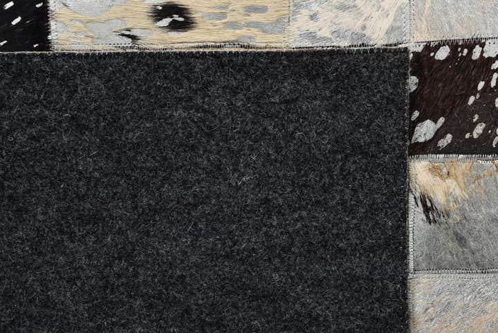 8' 1 x 10' Cowhide Leather Rug