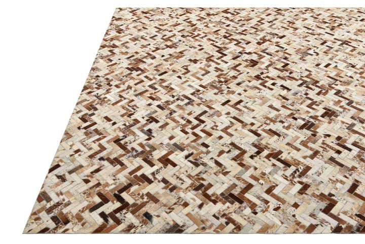 8' 1 x 10' Cowhide Leather Rug