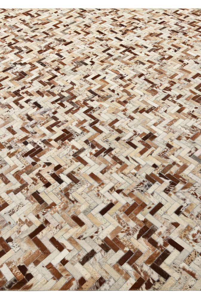 8' 1 x 10' Cowhide Leather Rug