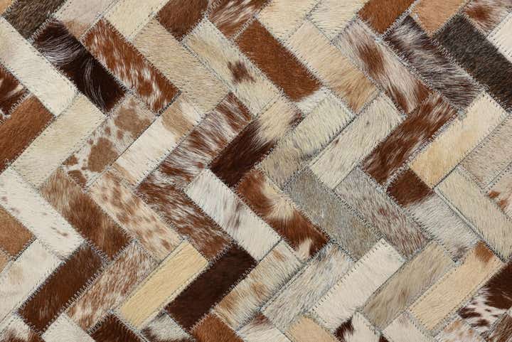 8' 1 x 10' Cowhide Leather Rug
