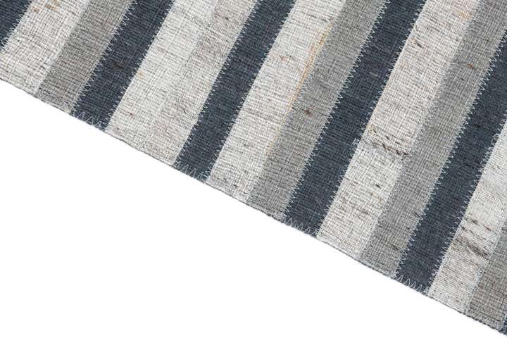 5' 1 x 8' Cowhide Leather Rug