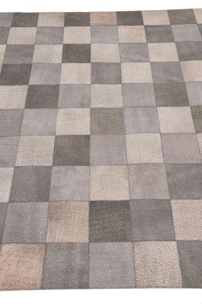 5' x 7' 9 Cowhide Leather Rug