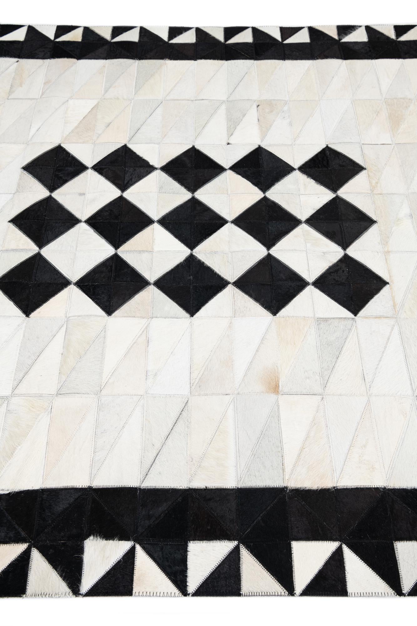 5' x 7' 10 Cowhide Leather Rug