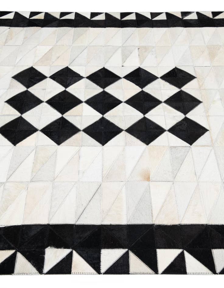Detail image of 5' x 7' 10 Cowhide Leather Rug