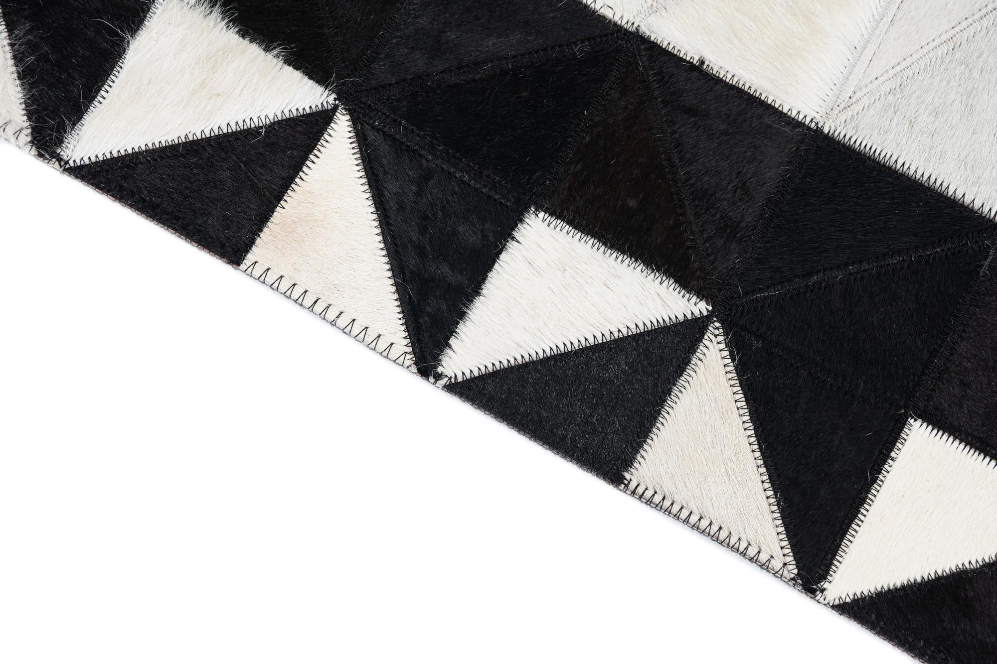5' x 7' 10 Cowhide Leather Rug
