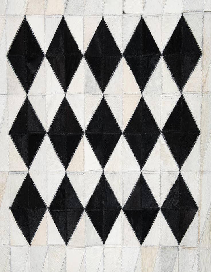 Detail image of 5' x 7' 10 Cowhide Leather Rug