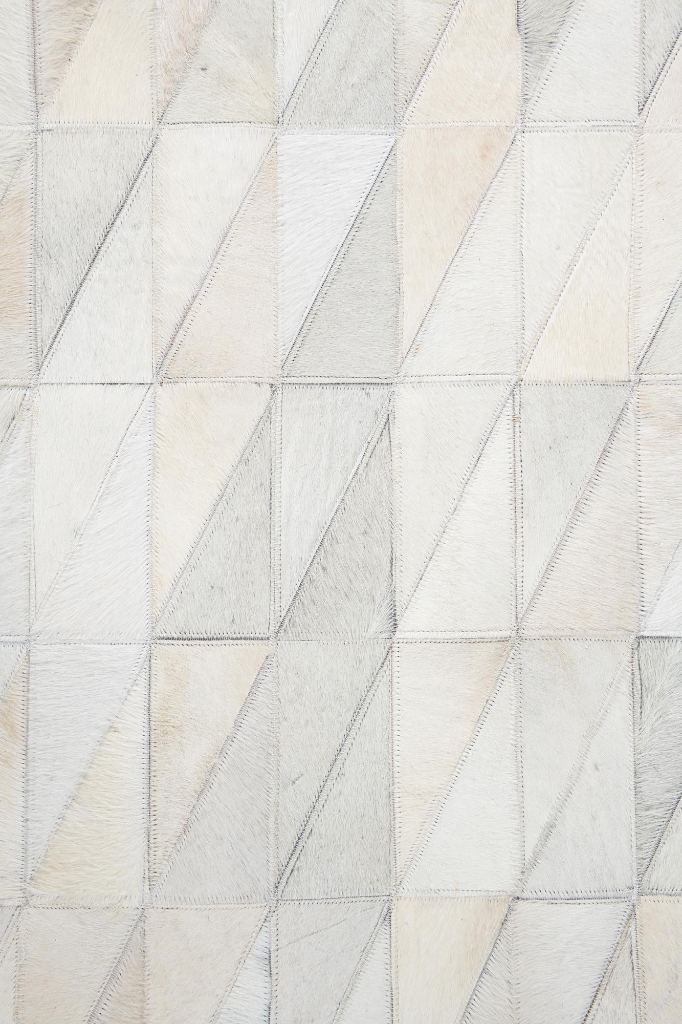 5' x 7' 10 Cowhide Leather Rug