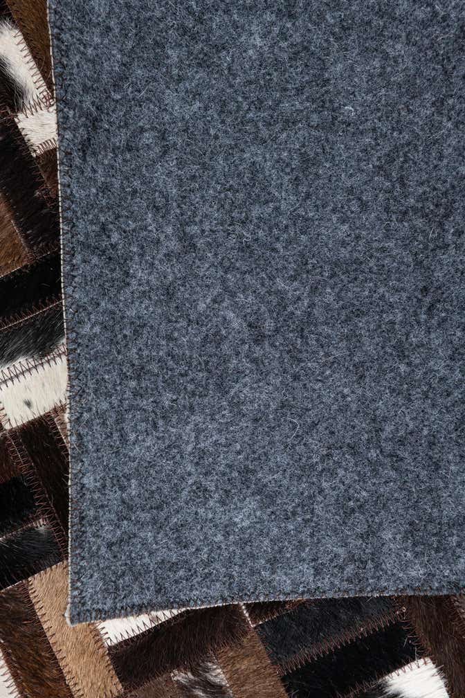 5' x 8' 1 Cowhide Leather Rug