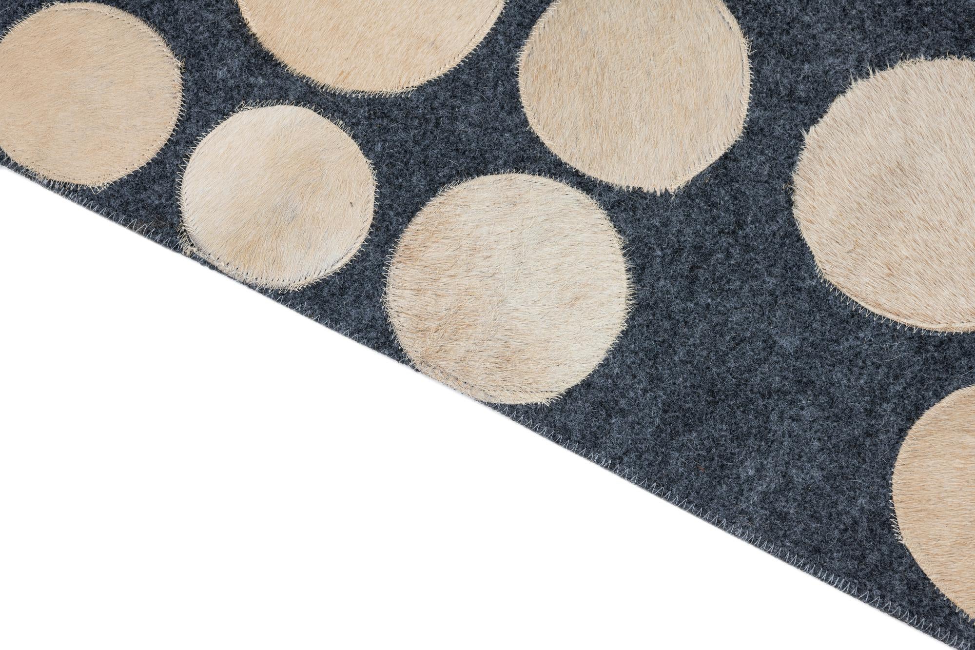 5' x 7' 5 Cowhide Leather Rug