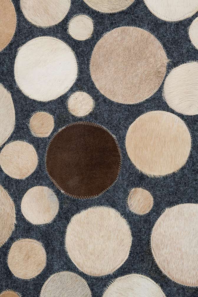5' x 7' 5 Cowhide Leather Rug