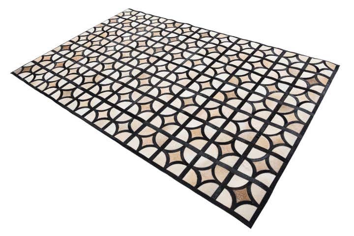 5' 2 x 8' Cowhide Leather Rug