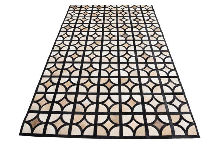5' 2 x 8' Cowhide Leather Rug