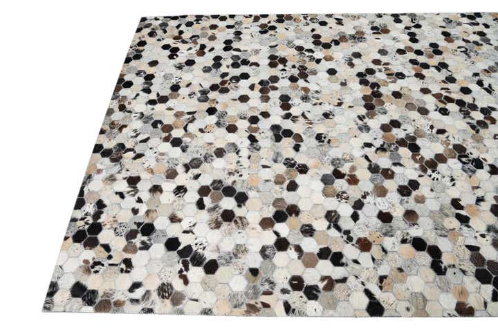 5' 4 x 8' Cowhide Leather Rug