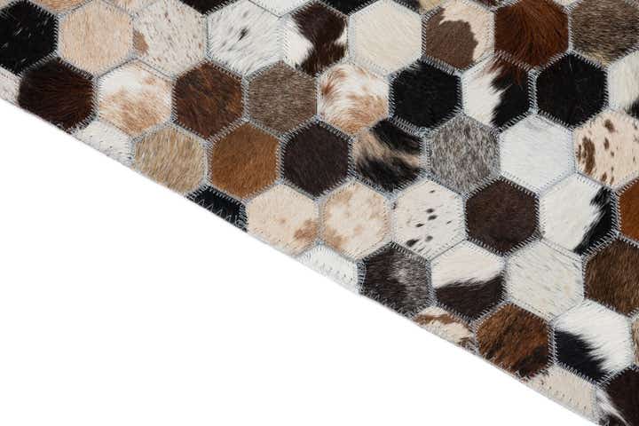 5' 1 x 7' 10 Cowhide Leather Rug