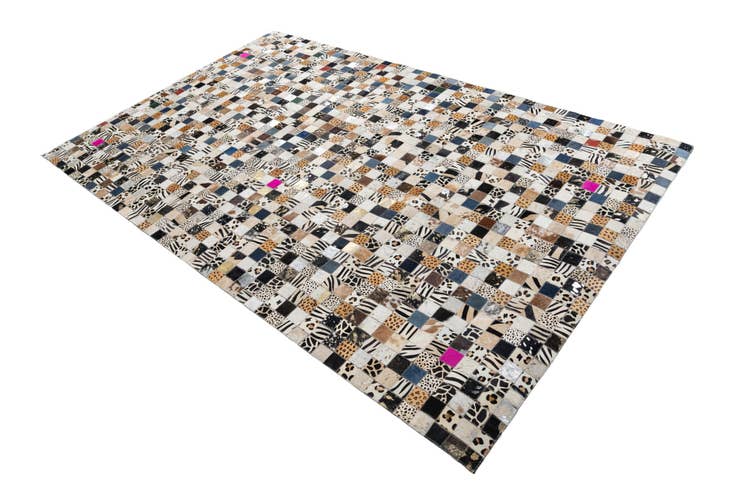 Detail image of 5' x 7' 10 Cowhide Leather Rug