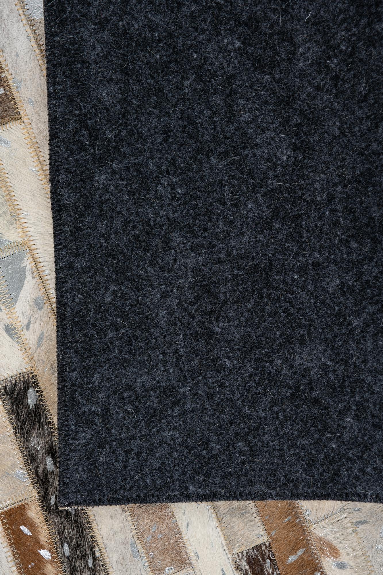5' x 8' 1 Cowhide Leather Rug