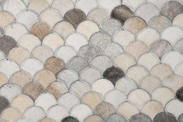 5' 2 x 8' Cowhide Leather Rug