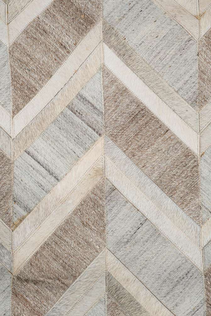 4' 1 x 6' 1 Cowhide Leather Rug