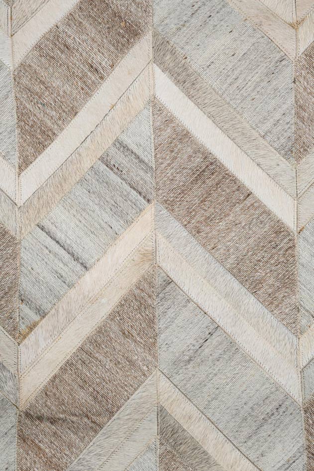 Detail image of 4' 1 x 6' 1 Cowhide Leather Rug