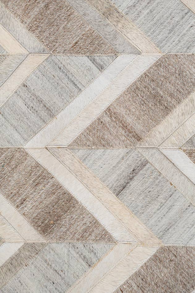 Detail image of 4' 1 x 6' 1 Cowhide Leather Rug