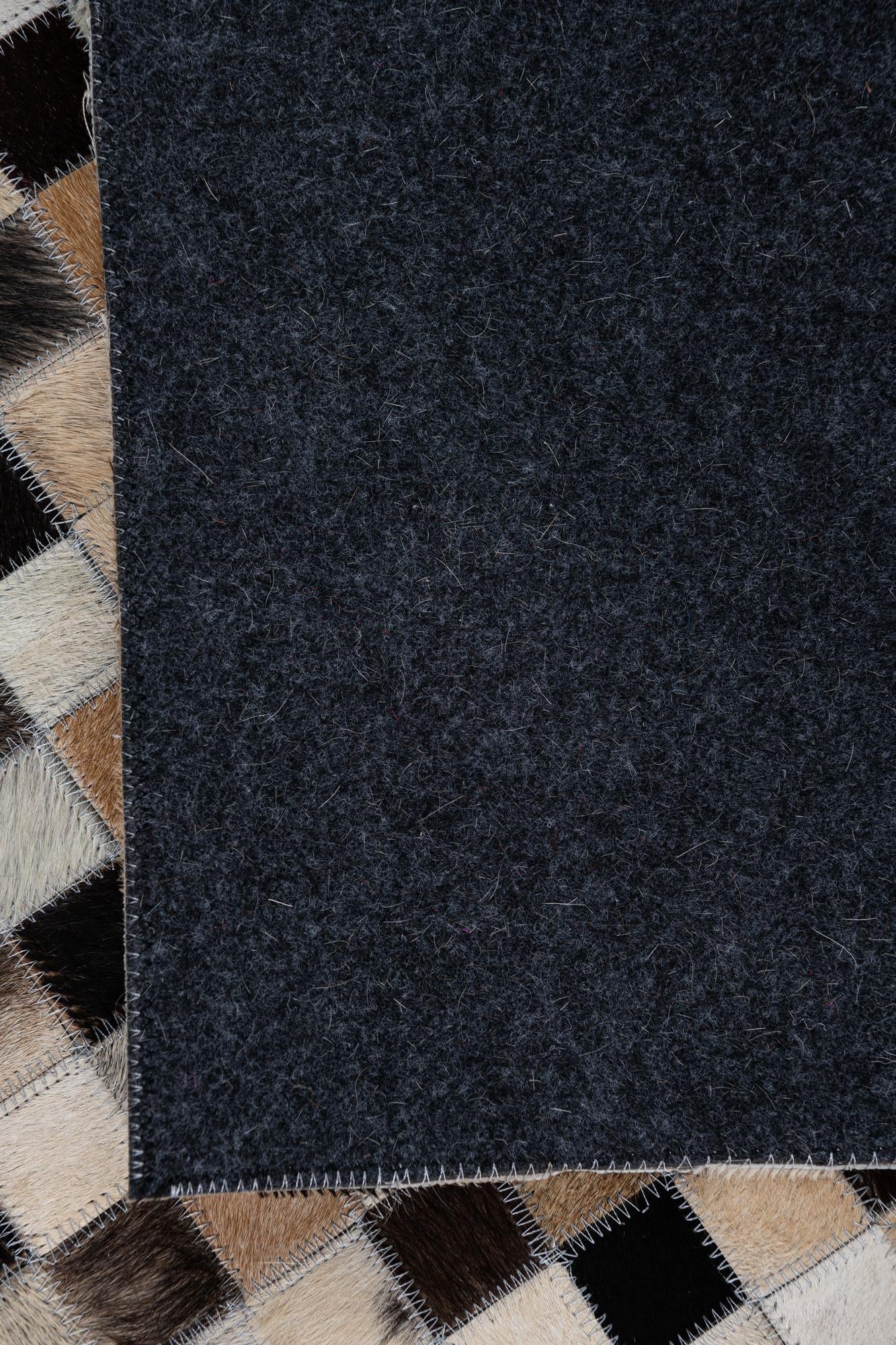 5' x 8' Cowhide Leather Rug