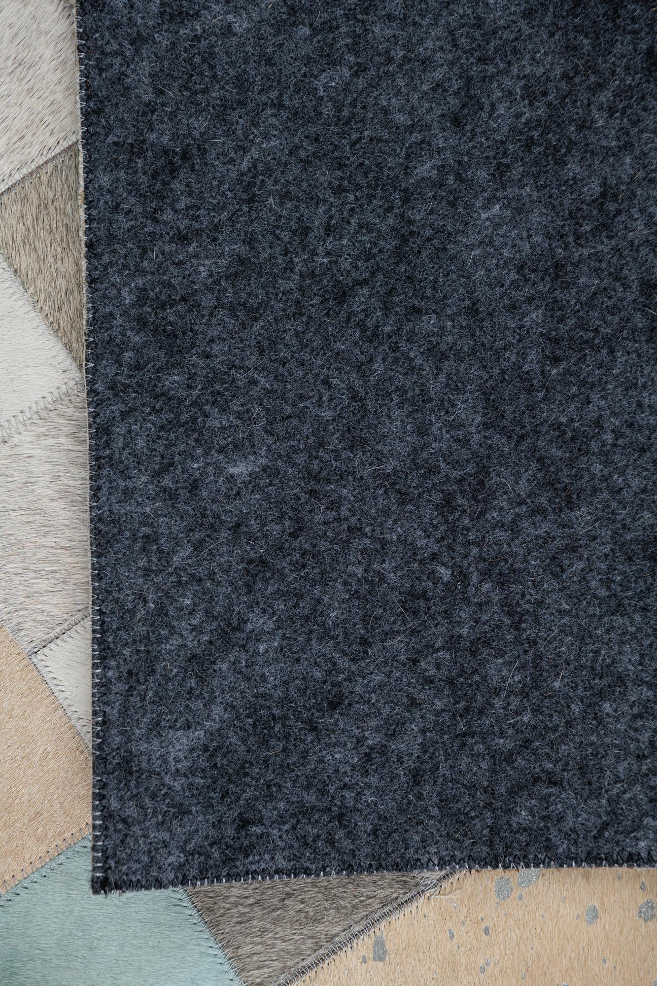 5' x 7' 10 Cowhide Leather Rug