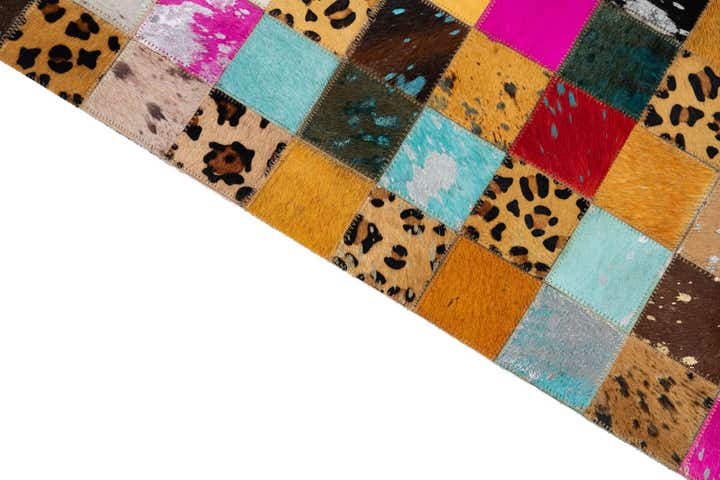 5' 1 x 8' Cowhide Leather Rug