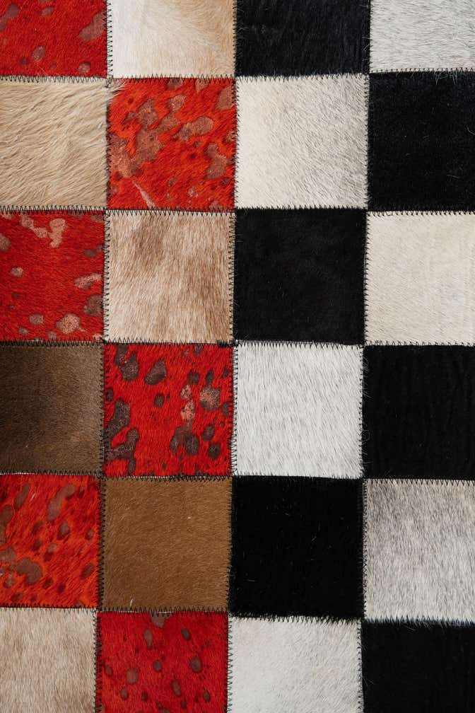 5' x 7' 9 Cowhide Leather Rug