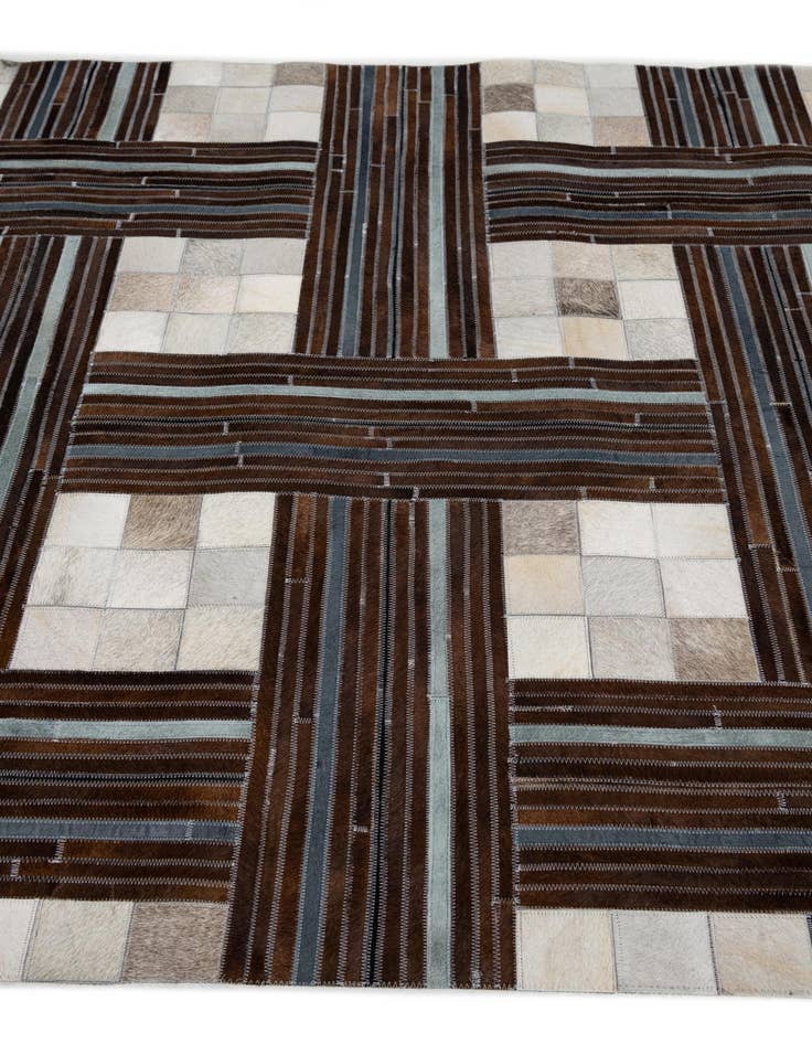 Detail image of 5' x 7' 10 Cowhide Leather Rug