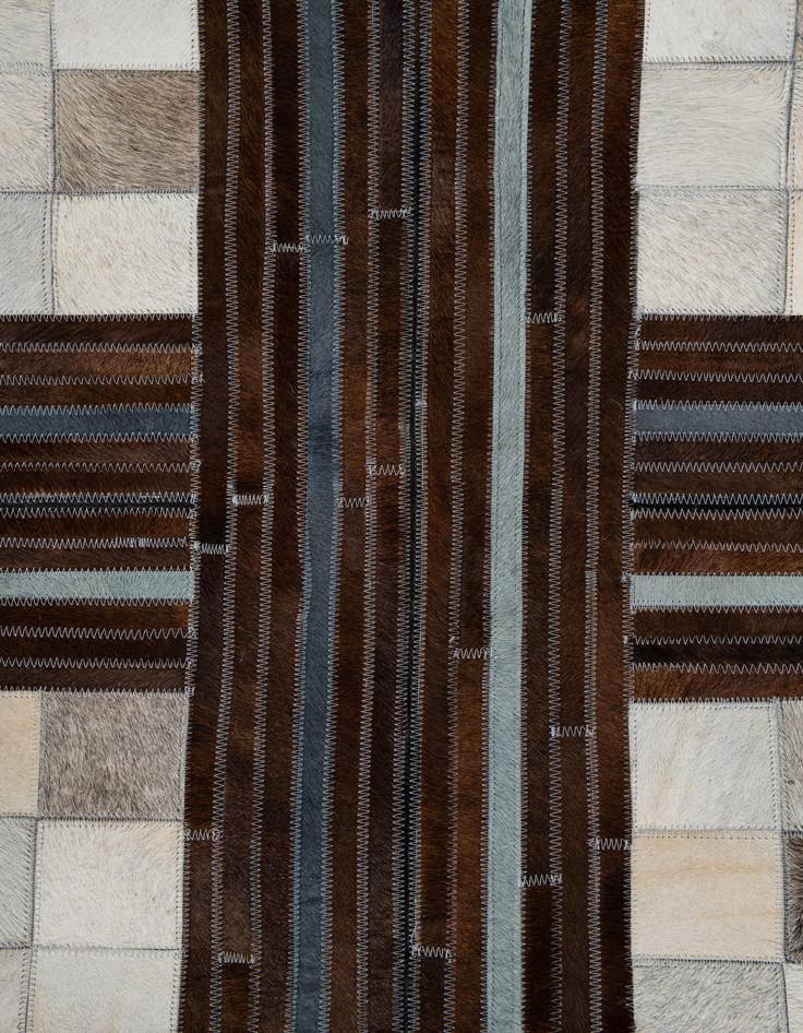 Detail image of 5' x 7' 10 Cowhide Leather Rug