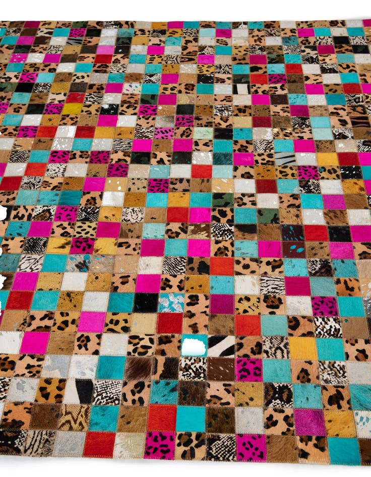 Detail image of 5' x 7' 10 Cowhide Leather Rug