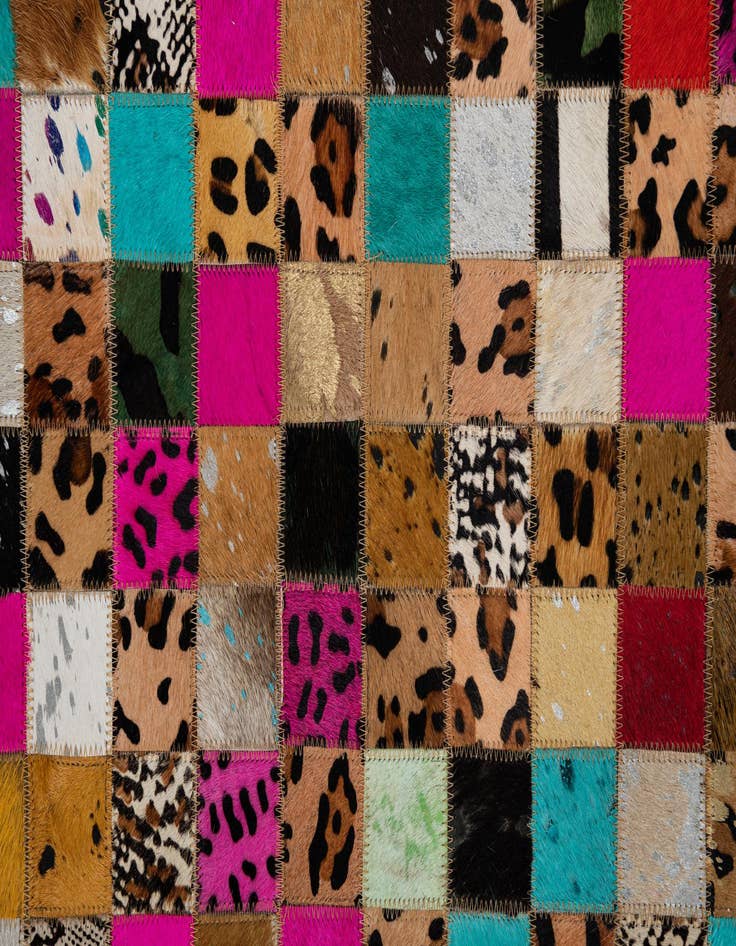 Detail image of 5' x 7' 10 Cowhide Leather Rug